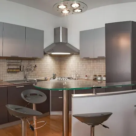 Apartment Tridenthome 5 Min From Station & Free Wifi *