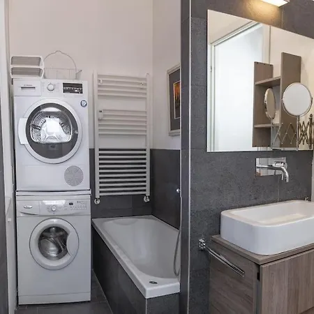 Tridenthome 5 Min From Station & Free Wifi Trento